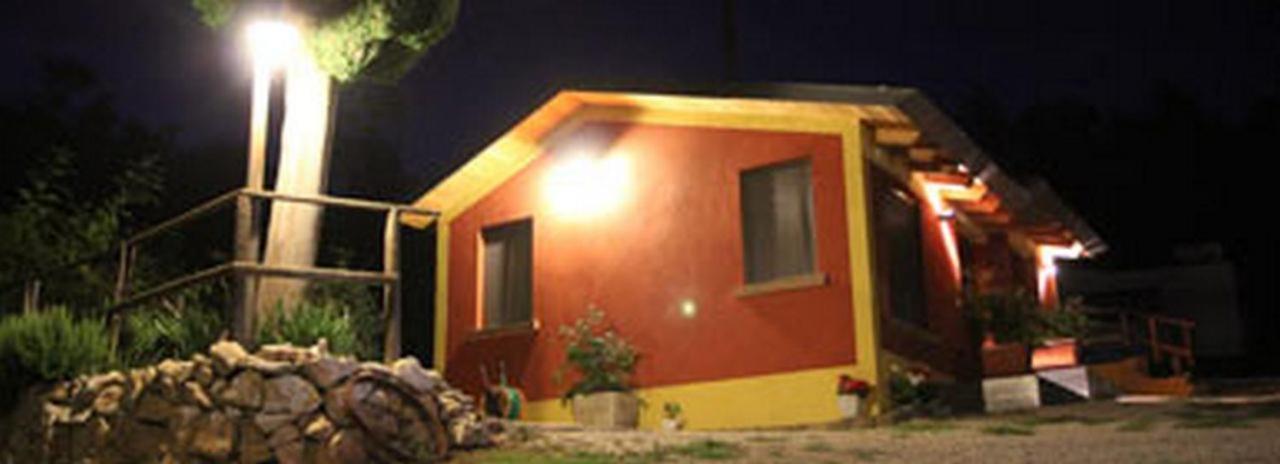Bed and Breakfast Brojo Hill Longare Zewnętrze zdjęcie