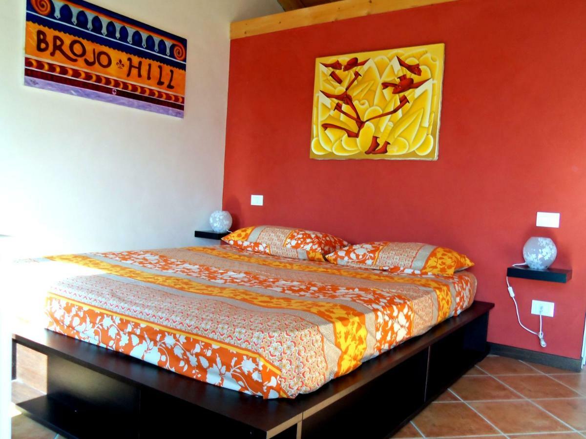Bed and Breakfast Brojo Hill Longare Zewnętrze zdjęcie